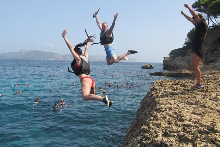 Mallorca Multiadventure: Kayak Caves, Cliff Jumping & Snorkel Tour photo 3