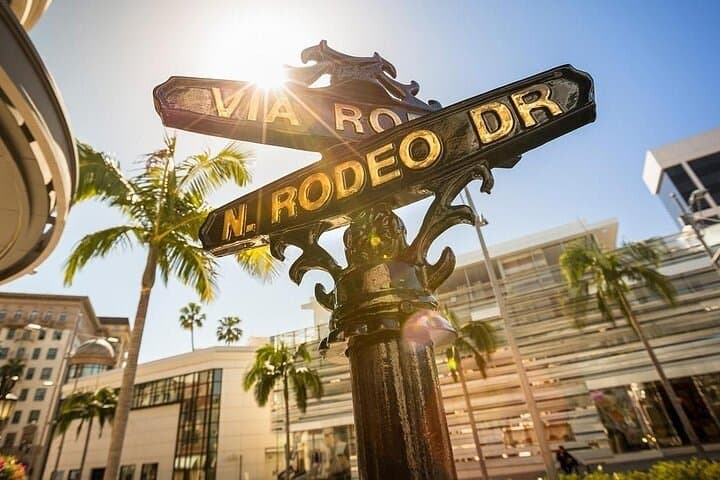 Private Ferrari Drive From Beverly Hills to Hollywood: 1-Hour Luxury Tour photo 5