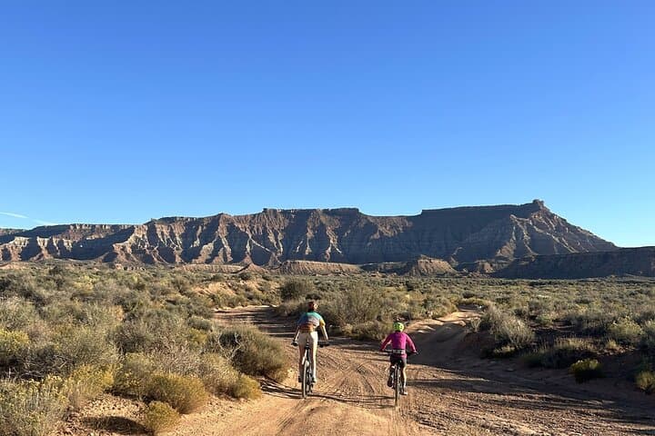 Explore Zion’s Backroads: A Beginner-Friendly Scenic Bike Tour photo 2