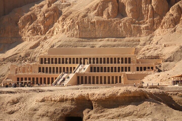 Full-Day Luxor Tour: East and West Bank Highlights