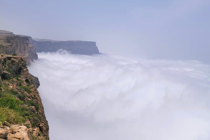 Salalah Full-Day Private Guided Mountain Safari: Wadi Darbat, Tawi Attair & Jabal Samhan
