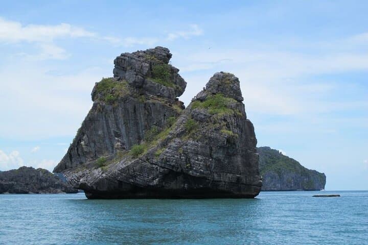 Angthong Marine Park Speedboat Day Trip from Koh Samui — Emerald Lagoon, Snorkeling & Summit Hike photo 2