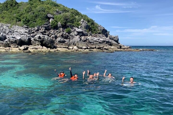 Koh Samui Pig Island & Koh Tan Snorkel Speedboat Tour photo 2