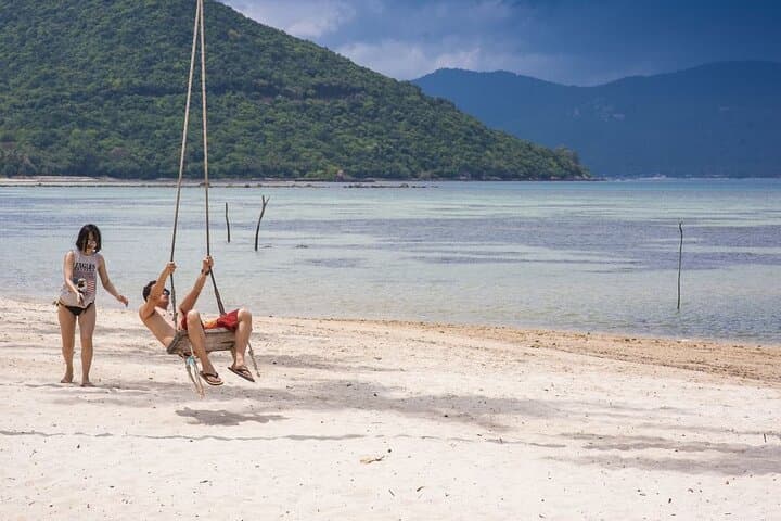 Koh Samui Pig Island & Koh Tan Snorkel Speedboat Tour photo 3