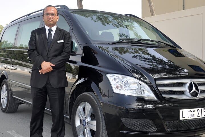 Dubai Airport to Sharjah Private V‑Class Transfer — Luxury Chauffeured Ride photo 2