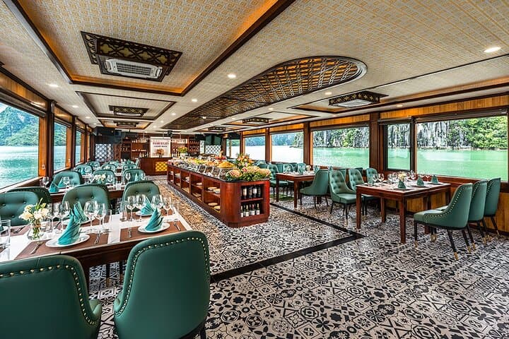 Halong Bay Luxury Day Cruise from Hanoi with Hercules