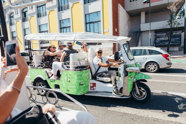 Belém Tuk-Tuk Tour: Private 2–4 Hour Lisbon Discoveries Ride