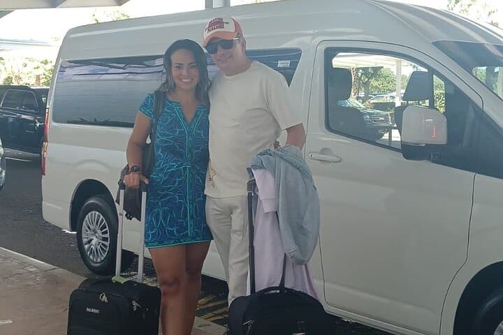 Nassau Private Transfer: Airport, Hotel & Port Pickup photo 3
