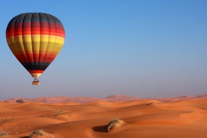 Sunrise Hot Air Balloon Over the Dubai Desert: Wildlife & Dune Views photo 2