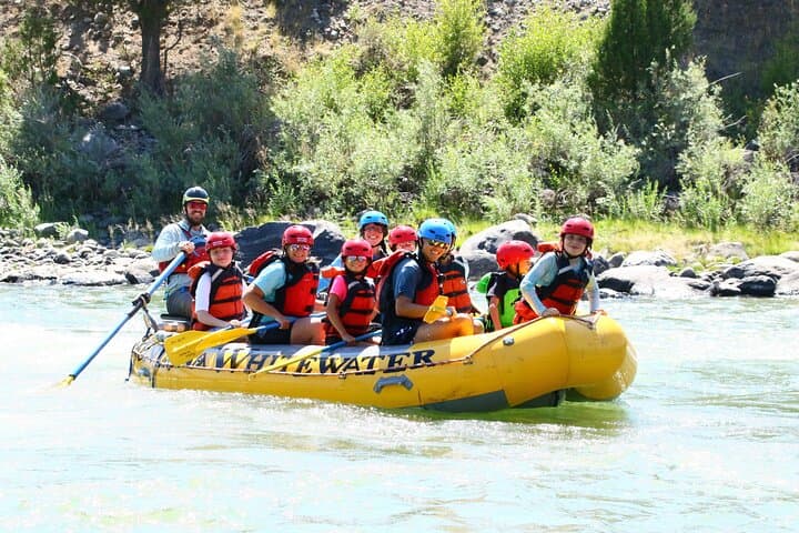 Yellowstone River 6-Mile Scenic Raft Float from Gardiner — Relaxed Wildlife & Paddling