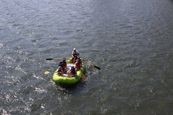 Yellowstone River 6-Mile Scenic Raft Float from Gardiner — Relaxed Wildlife & Paddling photo 4
