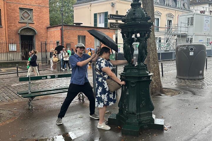 Private Paris Minivan Tour with Champagne: 6-Hour Guided City Highlights photo 3