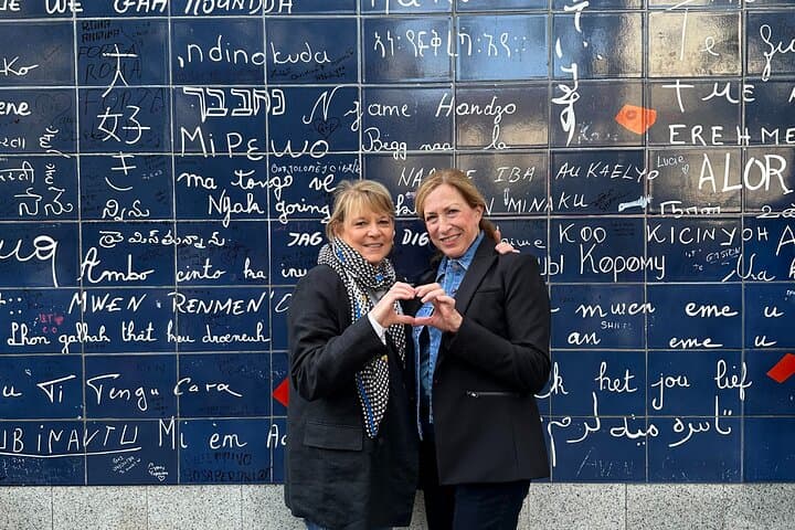 Private Paris Minivan Tour with Champagne: 6-Hour Guided City Highlights photo 4
