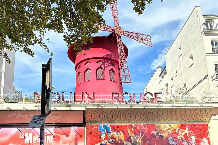 Private Paris Minivan Tour with Champagne: 6-Hour Guided City Highlights photo 6