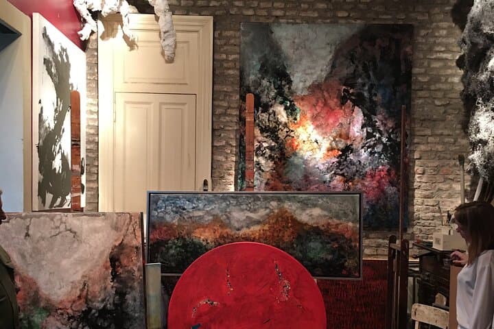 Buying Emerging Art in London: Private Studio Tour & Art-Buying Guide photo 4