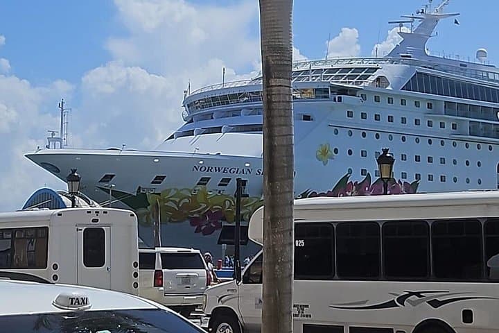 San Juan Airport to Panamerican Cruise Port — Private Transfer (Sunday Day Only) photo 4