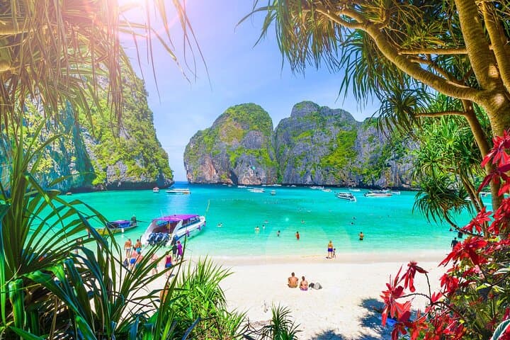 Phi Phi & Bamboo Island Speed Catamaran: Small-Group Snorkel Day Trip from Phuket photo 2
