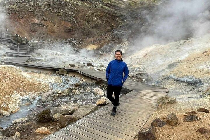 Reykjanes Peninsula Private Tour: Gunnuhver, Bridge Between Continents & Kleifarvatn photo 1