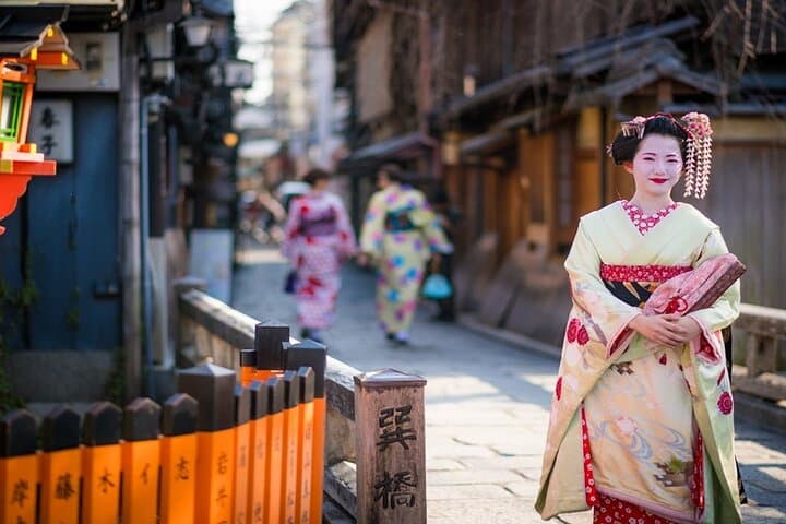Private 8-Hour Kyoto Walking Tour: Temples, Tea & Hidden Alleys