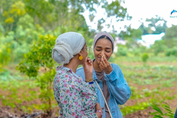 Zanzibar Spice Farm & Stone Town Private Tour: Flavors, History, and Prison Island Tortoises photo 2