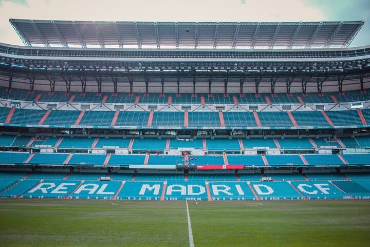 Real Madrid Matchday Experience at Santiago Bernabéu — Local-Led Game Day photo 3