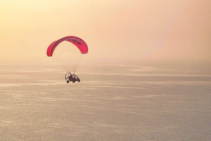 Private Doha Paratrike: Aerial Tour Over Desert, Coast and Skyline photo 4