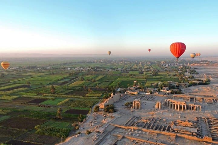 Private Hot Air Balloon Ride Over Luxor at Dawn — Nile Valley Sunrise photo 1