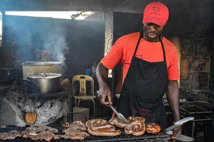 Harare Day-to-Night: Balancing Rocks, Markets & Nightlife Full-Day Tour photo 4