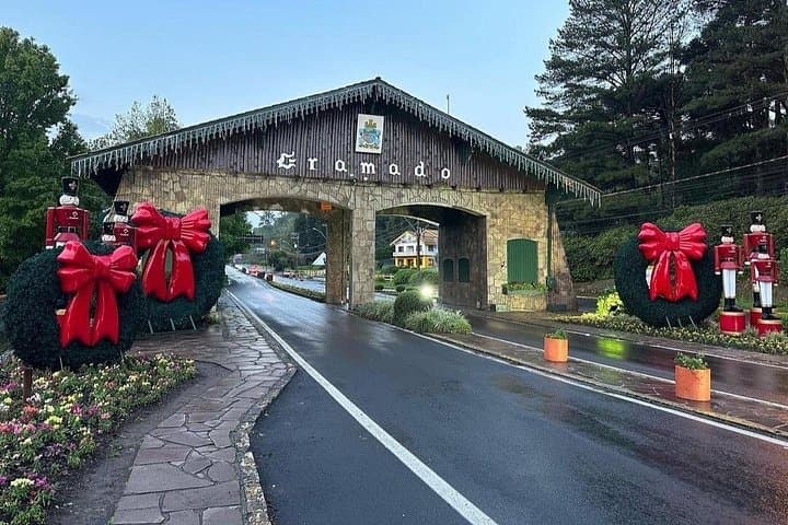 Gramado and Canela Private Day Tour: Lago Negro, Caracol & Castelinho photo 1