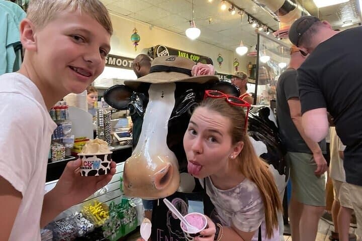 Traverse City Scavenger Hunt: Interactive Urban Quest Along Grand Traverse Bay photo 3