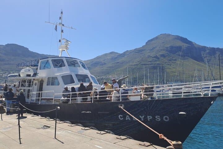 3-Day Cape Town Adventure: Table Mountain, Cape Peninsula & Winelands Tour photo 3