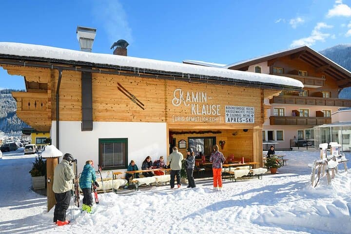 Private 2‑Day Ski Transfer: Vienna to Flachau — Ski Pass & Gear Included photo 4