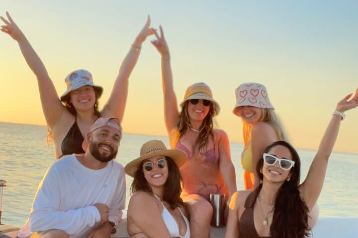 Miami Private Sunset Cruise to No Name Harbour with Champagne photo 2