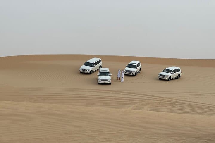 Evening Desert Safari Abu Dhabi — 6-Hour Dune Bashing, BBQ & Live Shows