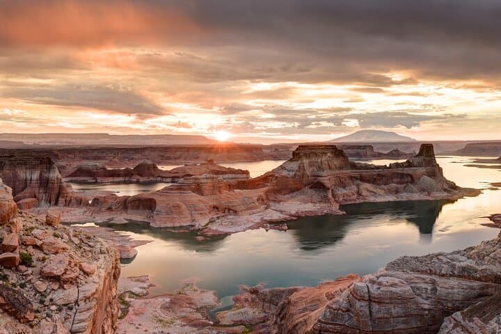 Full-Day Lower Antelope Canyon and Horseshoe Bend Tour from Las Vegas photo 5