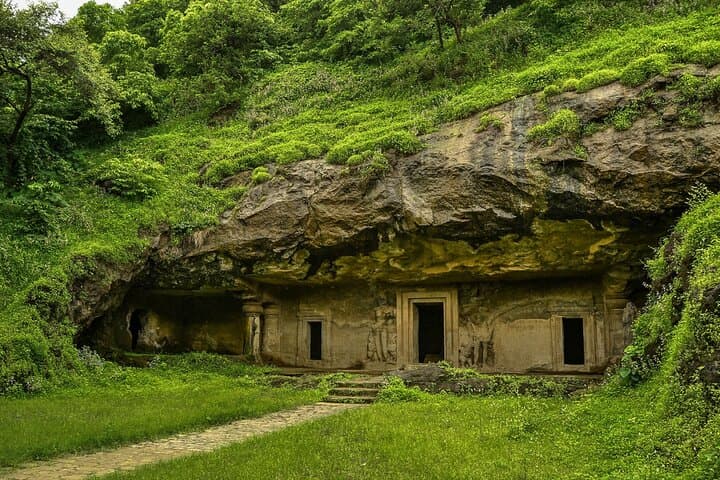 Exploring Elephanta Caves & Mumbai Highlights: Day Tour from the Gateway of India photo 3