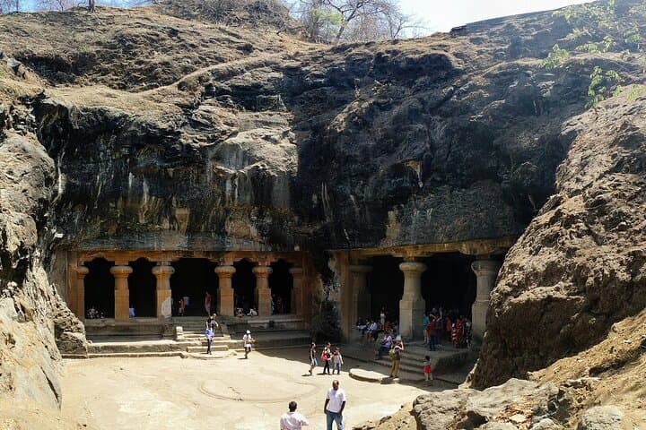 Exploring Elephanta Caves & Mumbai Highlights: Day Tour from the Gateway of India