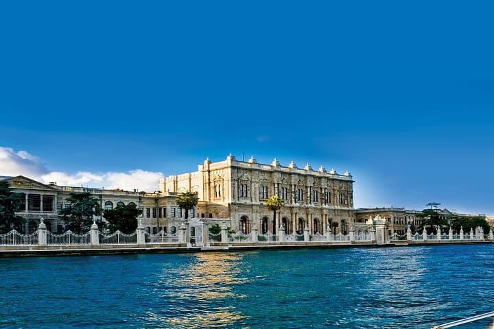 Dolmabahçe Palace Tour and Bosphorus Sunset Cruise — Istanbul Experience