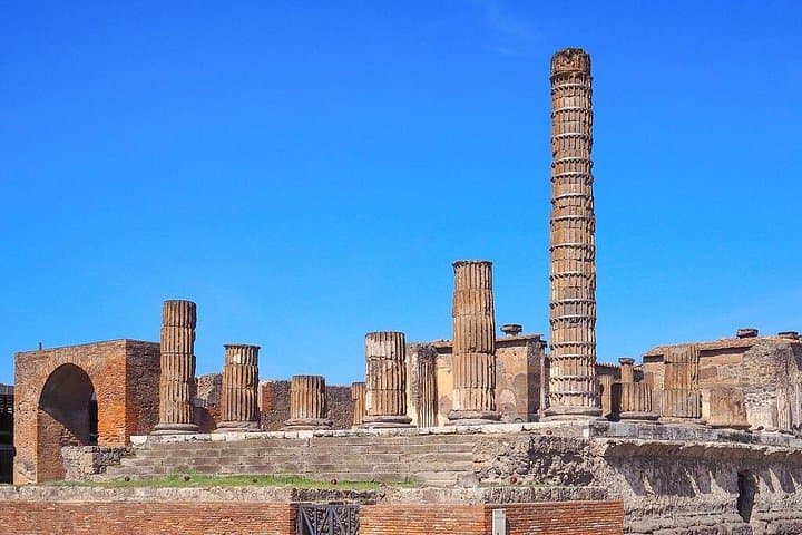 Naples to Amalfi Coast and Pompeii: Private Full-Day Tour with Drive and Ruins