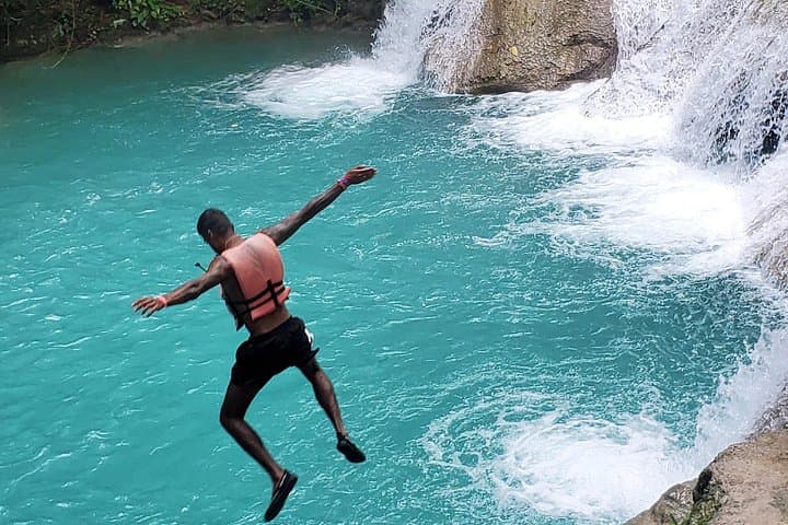Bluehole and Secret Falls: Ocho Rios cliff jumps, rope swings and rainforest walk photo 2