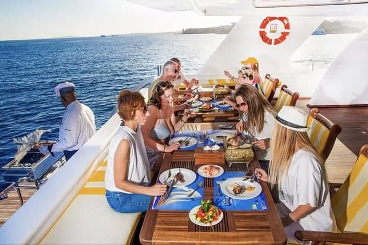 Hurghada Elite VIP Red Sea Cruise and Snorkeling Trip photo 2