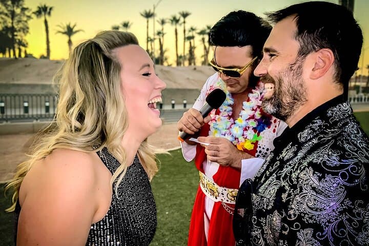 Elvis Wedding at the Las Vegas Sign: Photos, Ceremony & Practical Tips photo 3