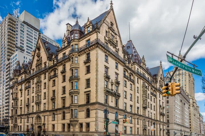 Upper West Side Puzzle Walk — Self-Guided NYC City Exploration Game