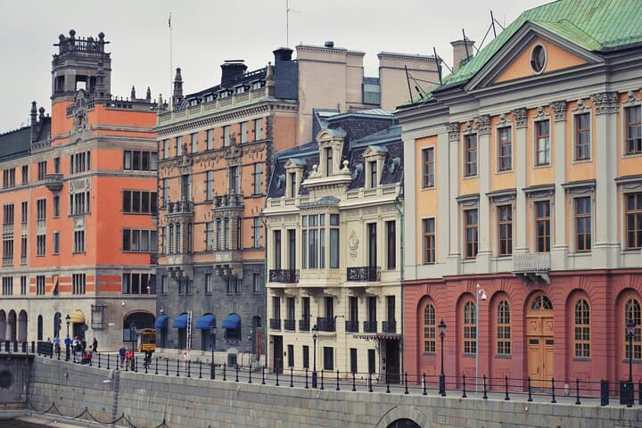 From Stockholm with Love — Gamla Stan Romantic City Exploration Game photo 5