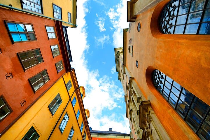 From Stockholm with Love — Gamla Stan Romantic City Exploration Game photo 3