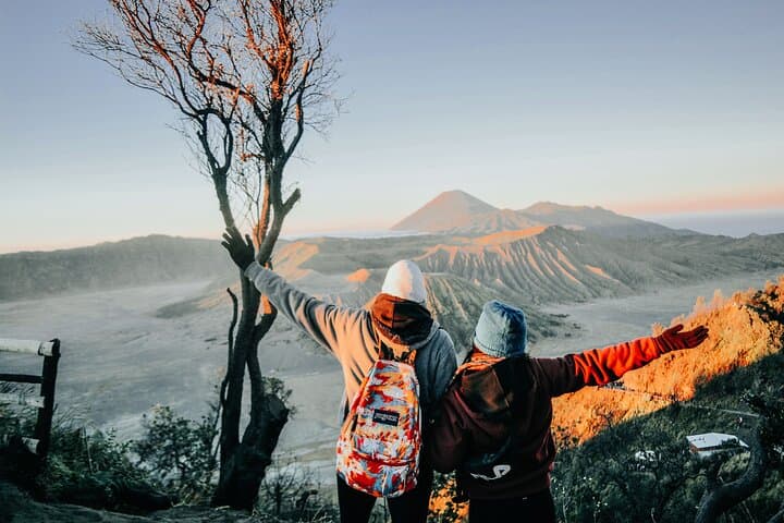 3-Day Private Tour: Mount Bromo Sunrise & Kawah Ijen Blue Fire Experience photo 2