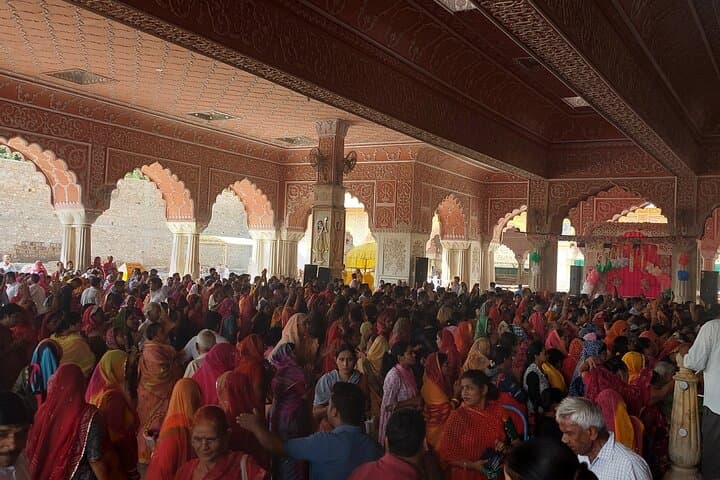 Jaipur by Dawn: Morning E‑Rickshaw & Walking Cultural Tour photo 6