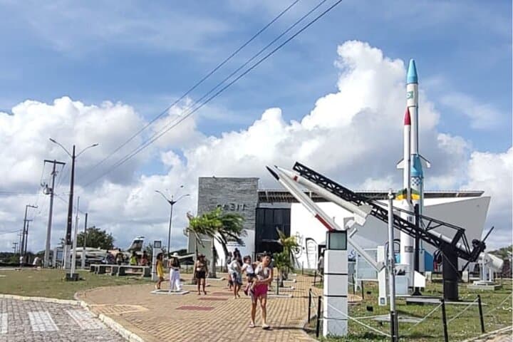South Coast 4x4 Tour in Natal: Dunes, Cashew Tree & Lagoons photo 2