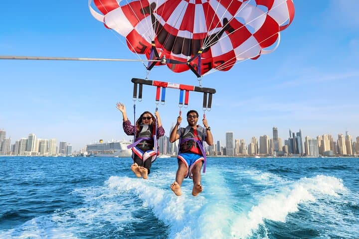 Parasailing Dubai Harbour: Soar 250m Above Jumeirah Beach photo 5