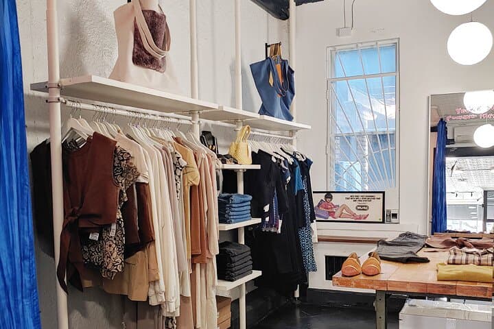 Private NYC Vintage & Secondhand Shopping Day — Guided Manhattan Resale Tour photo 6